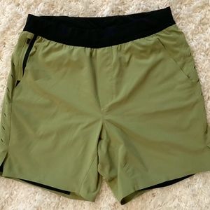 Ten Thousand 7” Interval Short w/ Liner M